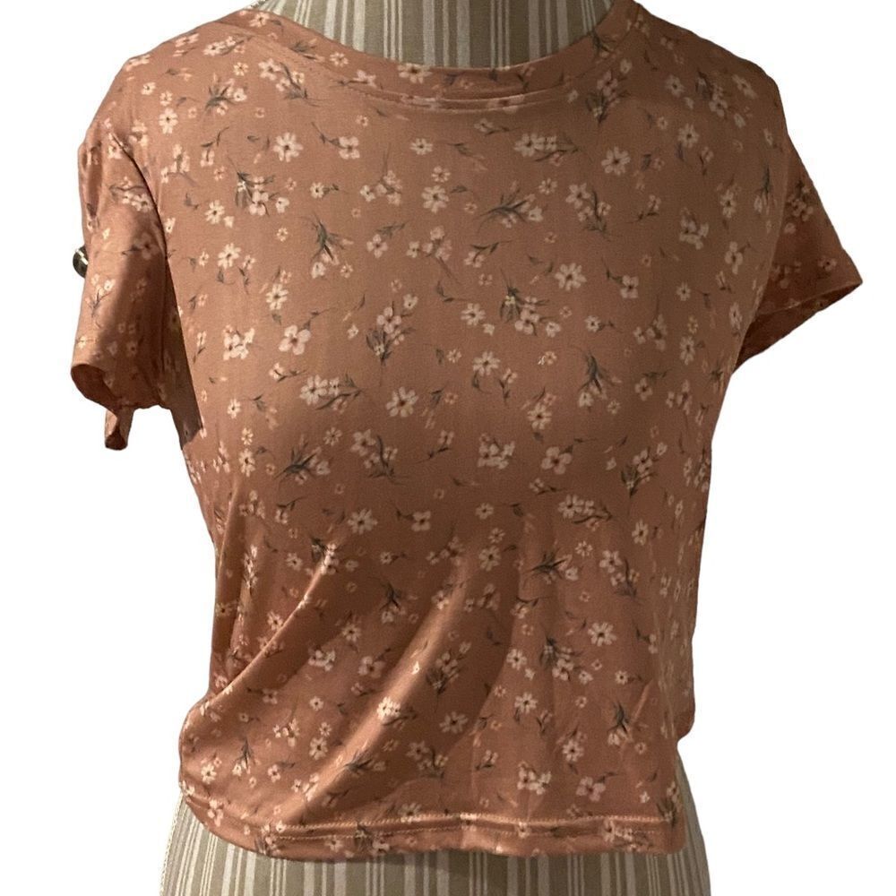 Aura Moon size medium excellent condition top so cute